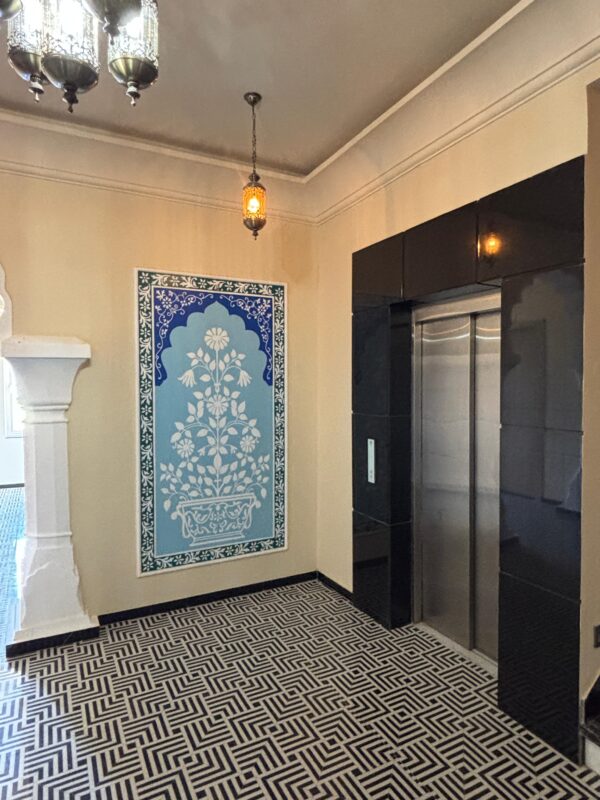 Chokha Mahal First Floor Corridor Elavator